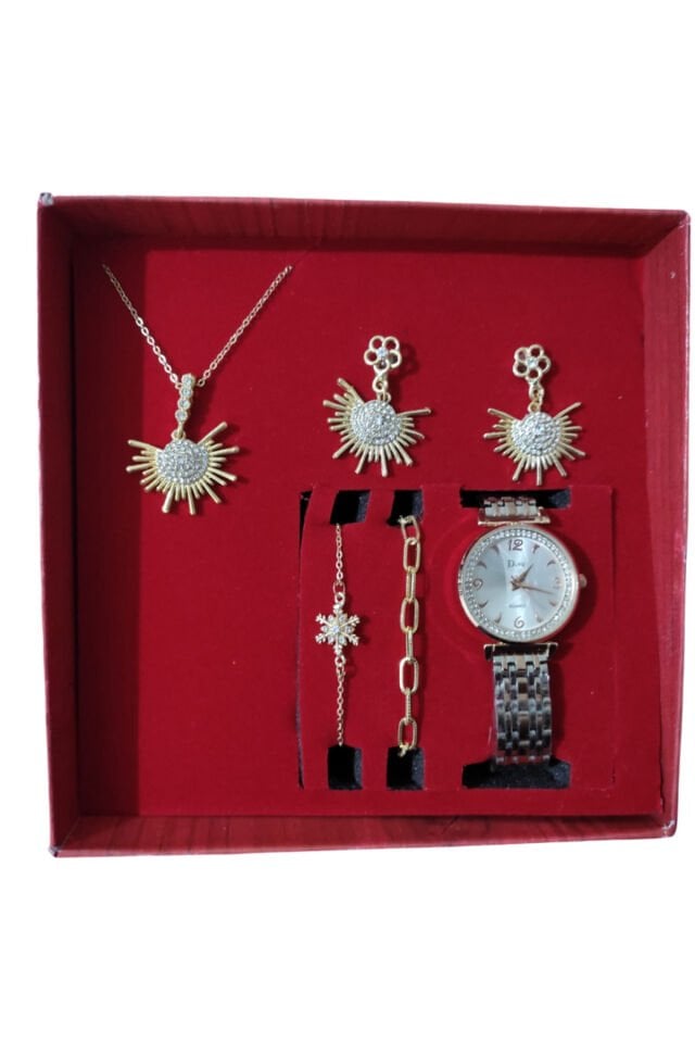 Sevgililer Günü Hediye Seti Saat & İki Bileklik & Kolye & Küpe Özel Hediye Kutusunda