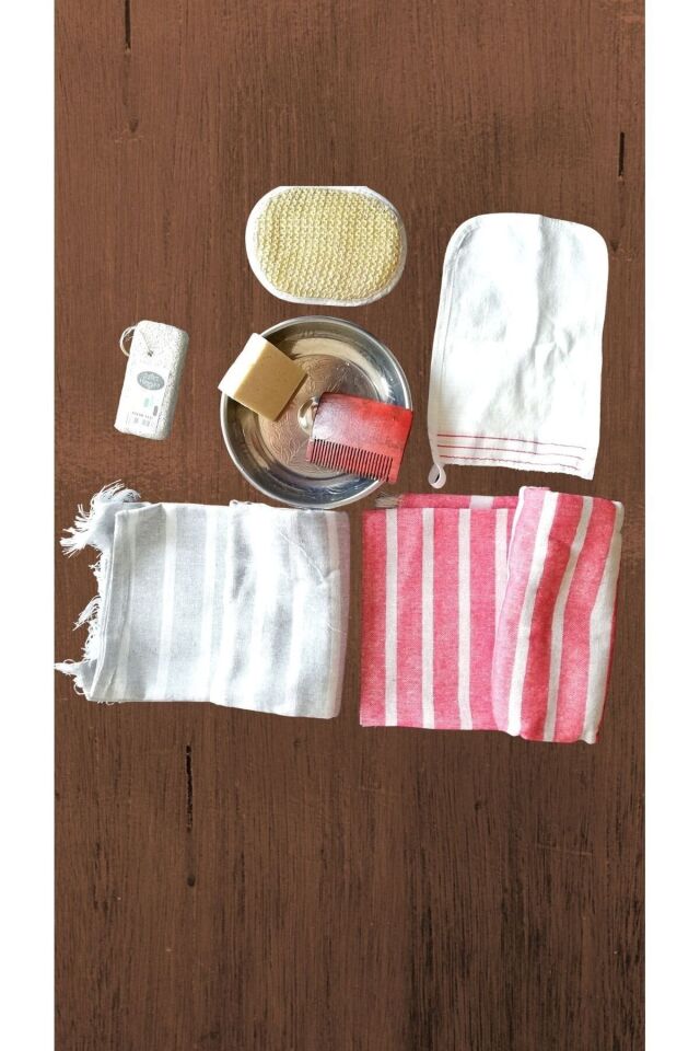 2 Peştemal,hamam Tası 21 Cm,erik Ağacı Tarak,kese,vücut Lifi,sabun,topuk Taşı Hamam Set