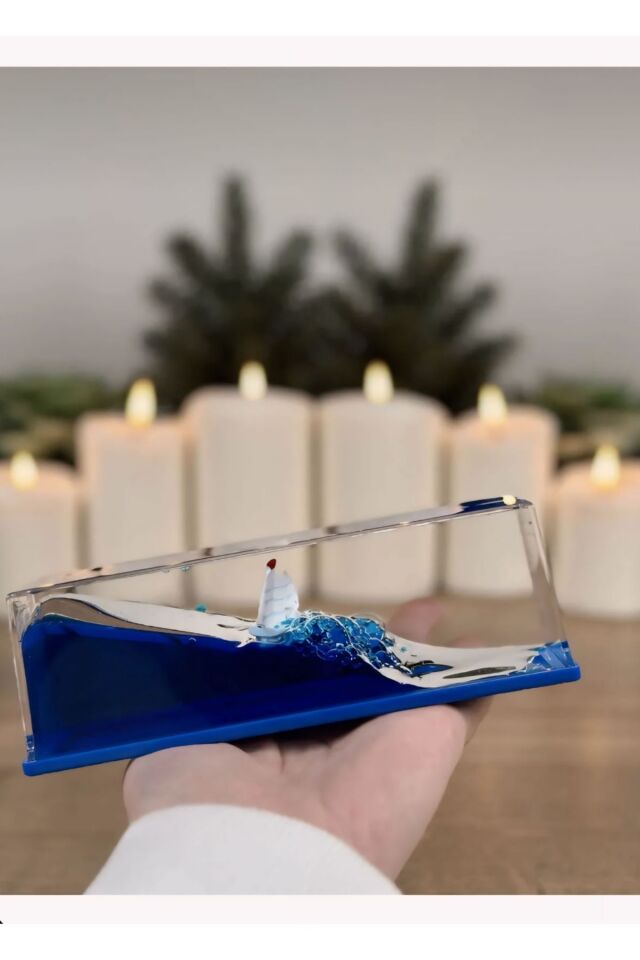 Batmayan Gemi Akvaryum/ Batmayan Titanik  Aşk Gemisi Sevgililer Günü Hediyesi / Akvaryum Fanus Biblo